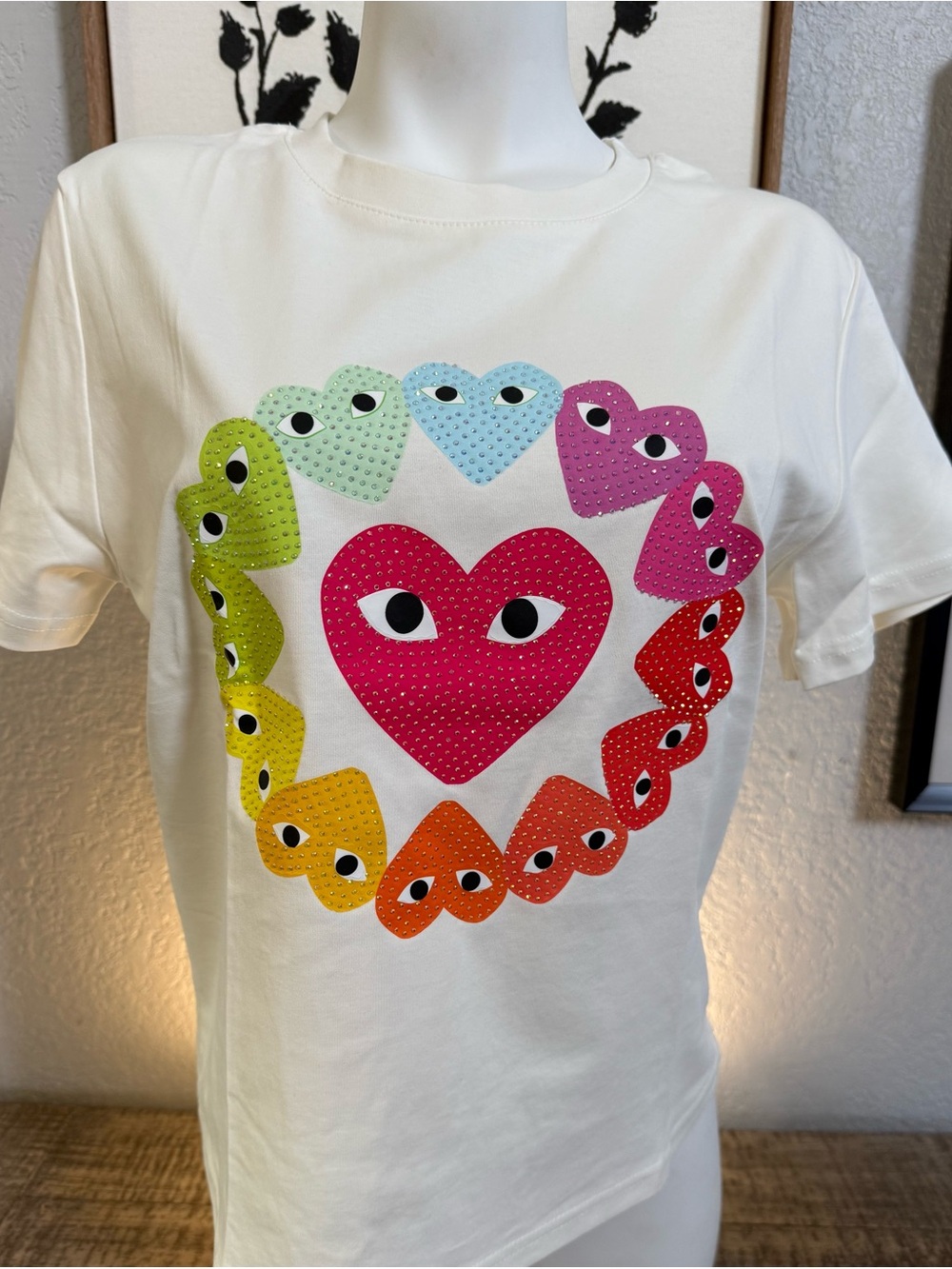 White Heart Eye Graphic Tee - Multicolor